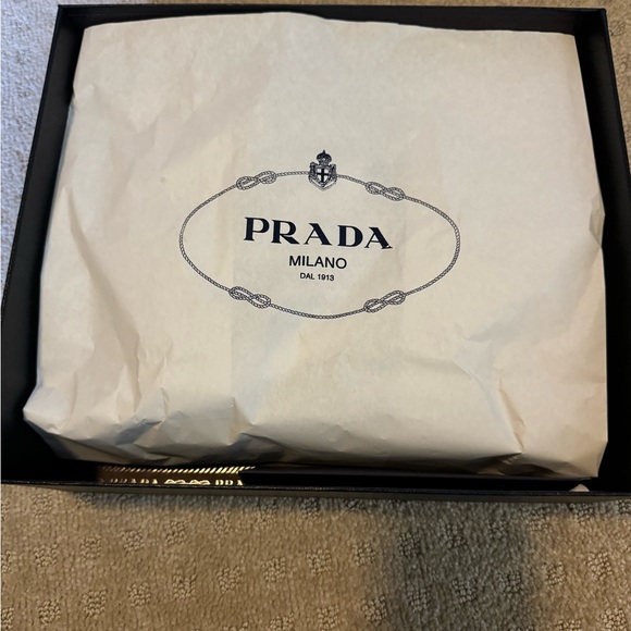 Prada mini hobo bag - Picture 4 of 12